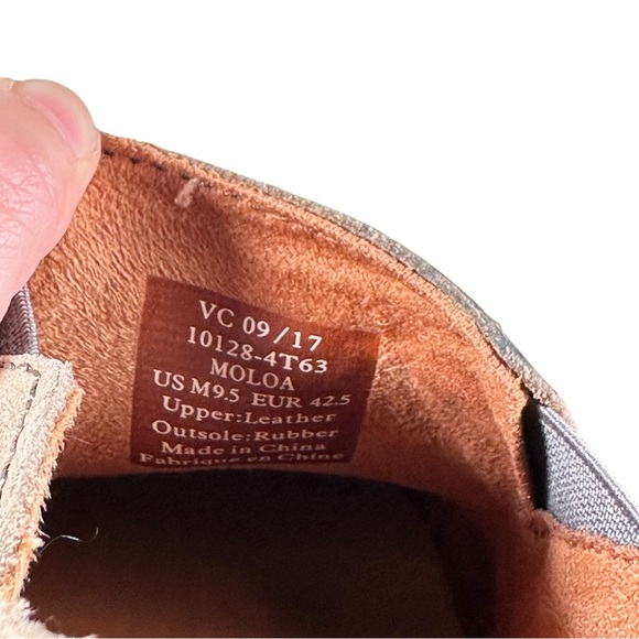 OLUKAI Moloa Nubuck Slip-On Shoes - Picture 8 of 9